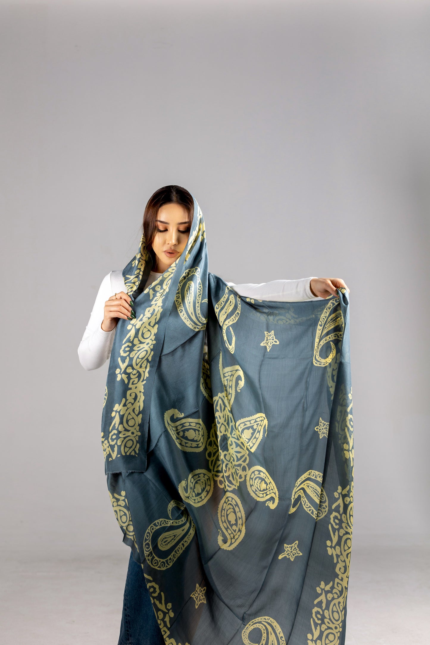 Dim Gray Silk Scarf with Buta Motifs and Patterned Edges